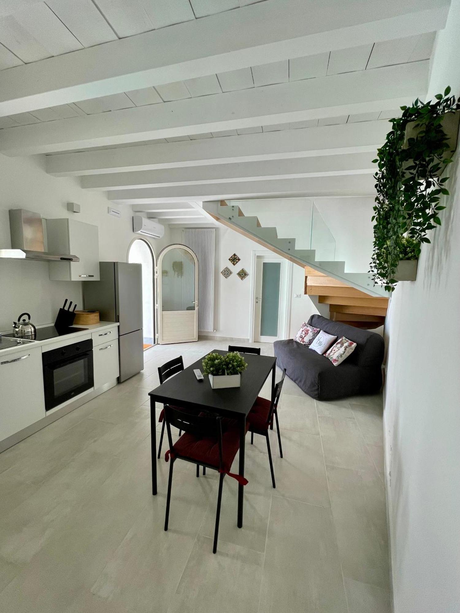Maison Divaga Fleri ภายนอก รูปภาพ